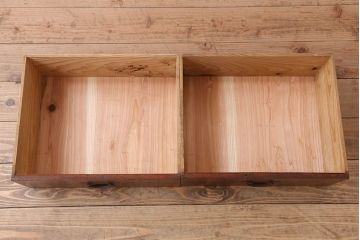 レトロ家具　ダイヤガラス引き戸　昭和レトロな収納棚