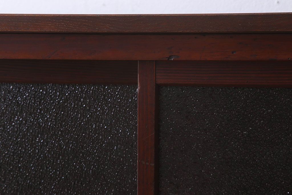 レトロ家具　ダイヤガラス引き戸　昭和レトロな収納棚