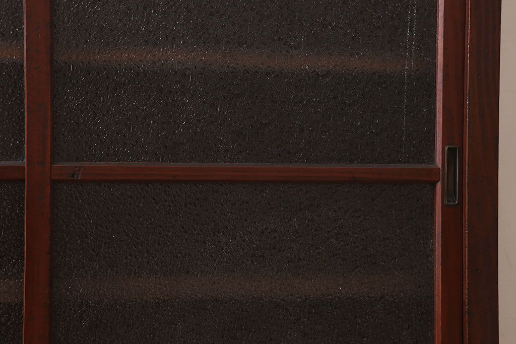 レトロ家具　脚付き　ダイヤガラス引き戸　昭和レトロな収納棚