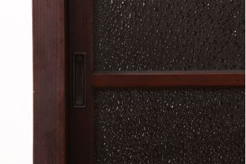 レトロ家具　脚付き　ダイヤガラス引き戸　昭和レトロな収納棚