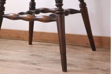 アンティーク家具　イギリスアンティーク　オーク材のカウンターチェア(2)