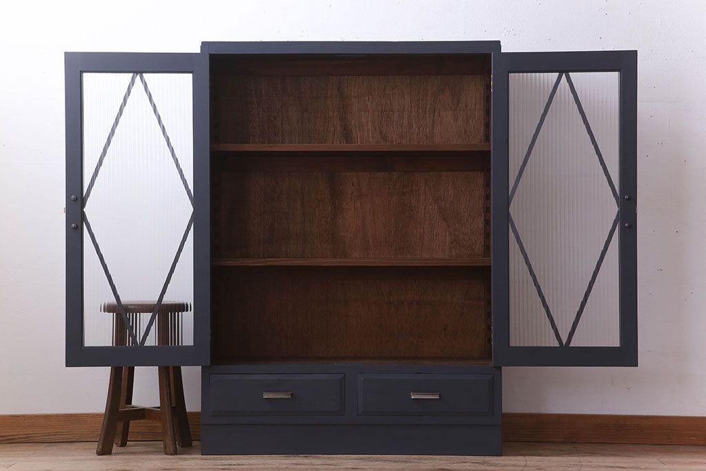 レトロ家具　モールガラス入り　菱型デザインのレトロな本箱(ブックケース)