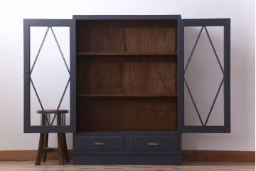 レトロ家具　モールガラス入り　菱型デザインのレトロな本箱(ブックケース)