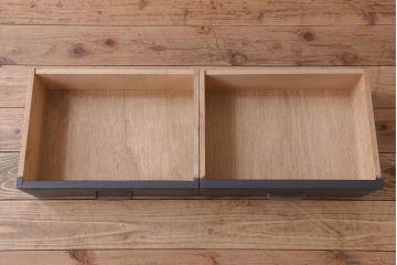 レトロ家具　モールガラス入り　菱型デザインのレトロな本箱(ブックケース)