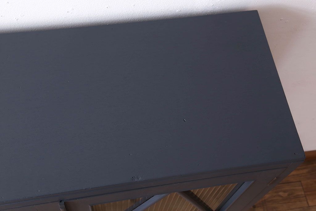 レトロ家具　モールガラス入り　菱型デザインのレトロな本箱(ブックケース)