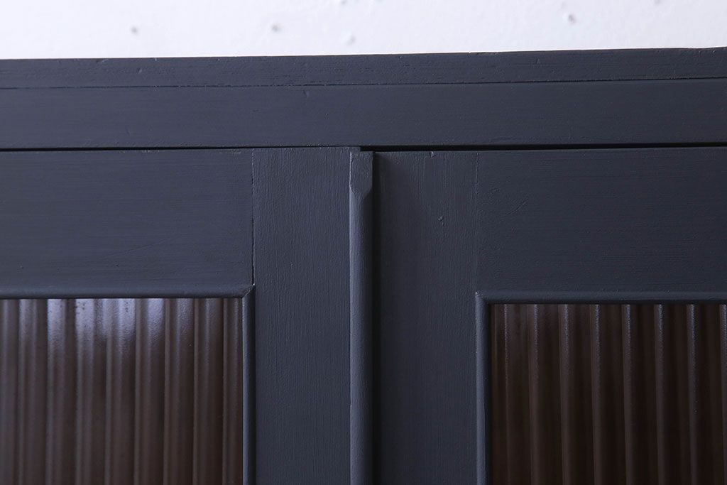 レトロ家具　モールガラス入り　菱型デザインのレトロな本箱(ブックケース)