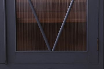 レトロ家具　モールガラス入り　菱型デザインのレトロな本箱(ブックケース)