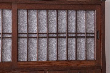 アンティーク家具　槐(エンジュ)材　和製アンティーク　色ガラス　高級品　脚付き　五段重ね収納棚