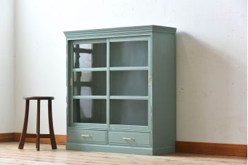 アンティーク家具　オリーブグリーンペイントの小さな収納棚