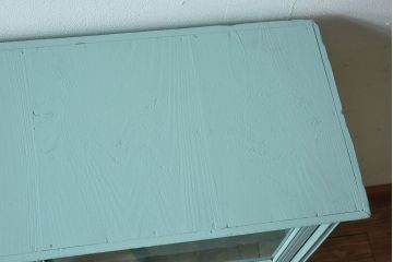 アンティーク家具　オリーブグリーンペイントの小さな収納棚