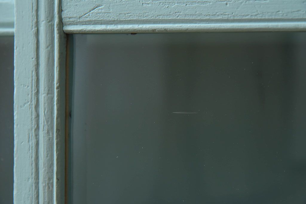 アンティーク家具　オリーブグリーンペイントの小さな収納棚