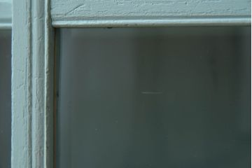 アンティーク家具　オリーブグリーンペイントの小さな収納棚