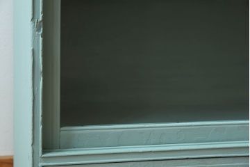 アンティーク家具　オリーブグリーンペイントの小さな収納棚