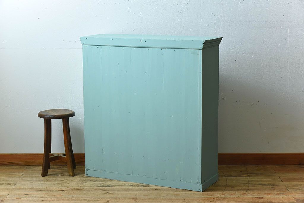 アンティーク家具　オリーブグリーンペイントの小さな収納棚