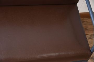 レトロ家具　ビンテージ　1960年　レトロなアイアンレッグソファ(1)