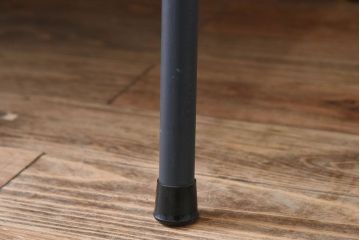 レトロ家具　ビンテージ　1960年　レトロなアイアンレッグソファ(1)