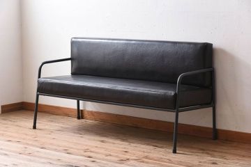 レトロ家具　ビンテージ　1960年　レトロなアイアンレッグソファ(2)