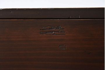 アンティーク家具　前面檜材　シンプルなアンティーク衣装箪笥(チェスト)