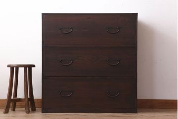 アンティーク家具　前面檜材　シンプルなアンティーク衣装箪笥