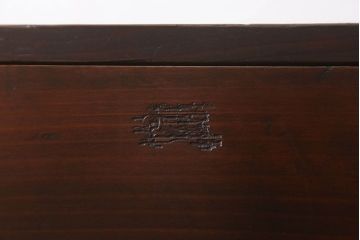 アンティーク家具　前面檜材　シンプルなアンティーク衣装箪笥