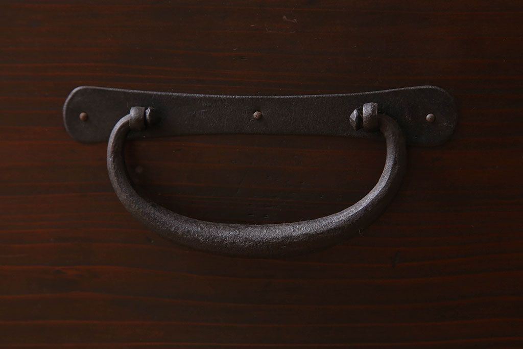 アンティーク家具　前面檜材　シンプルなアンティーク衣装箪笥