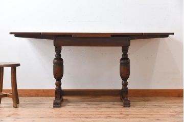 ヴィンテージ家具　イギリスビンテージ　オーク材!ブルボーズレッグのエクステンションダイニングテーブル