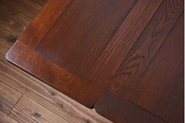 ヴィンテージ家具　イギリスビンテージ　オーク材!ブルボーズレッグのエクステンションダイニングテーブル