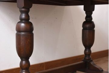 ヴィンテージ家具　イギリスビンテージ　オーク材!ブルボーズレッグのエクステンションダイニングテーブル