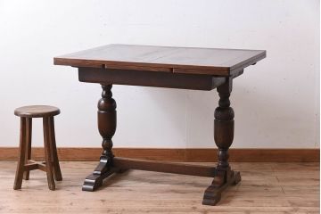 ヴィンテージ家具　イギリスビンテージ　オーク材!ブルボーズレッグのエクステンションダイニングテーブル