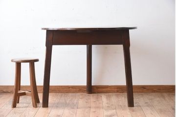 アンティーク家具　栗材!古い木製のラウンドテーブル