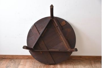 アンティーク家具　栗材!古い木製のラウンドテーブル
