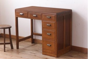 アンティーク家具　古い栓材製のシンプルなアンティーク薄型片袖机