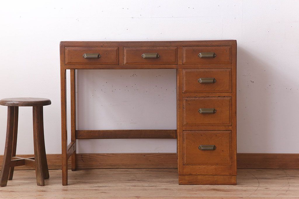 アンティーク家具　古い栓材製のシンプルなアンティーク薄型片袖机