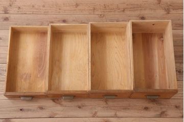 アンティーク家具　古い栓材製のシンプルなアンティーク薄型片袖机