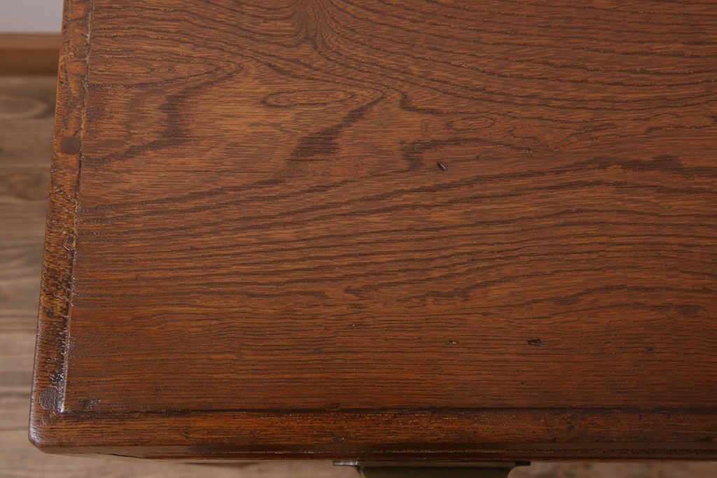 アンティーク家具　古い栓材製のシンプルなアンティーク薄型片袖机