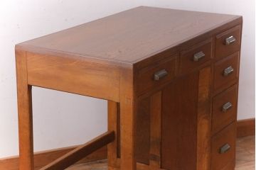 アンティーク家具　古い栓材製のシンプルなアンティーク薄型片袖机