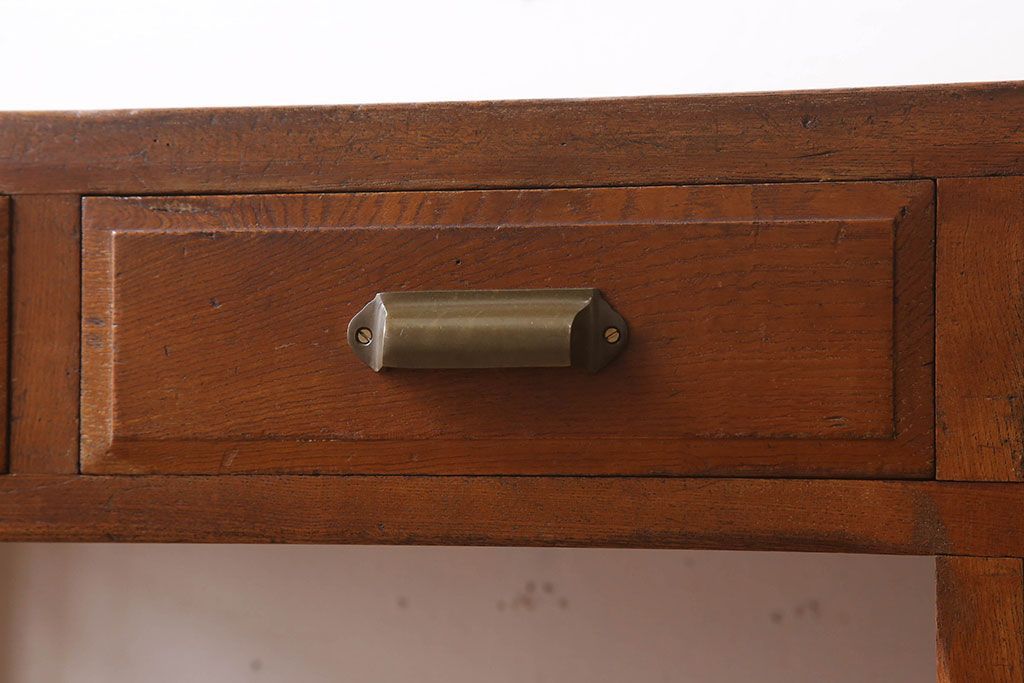 アンティーク家具　古い栓材製のシンプルなアンティーク薄型片袖机