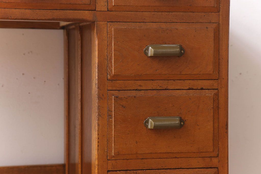アンティーク家具　古い栓材製のシンプルなアンティーク薄型片袖机