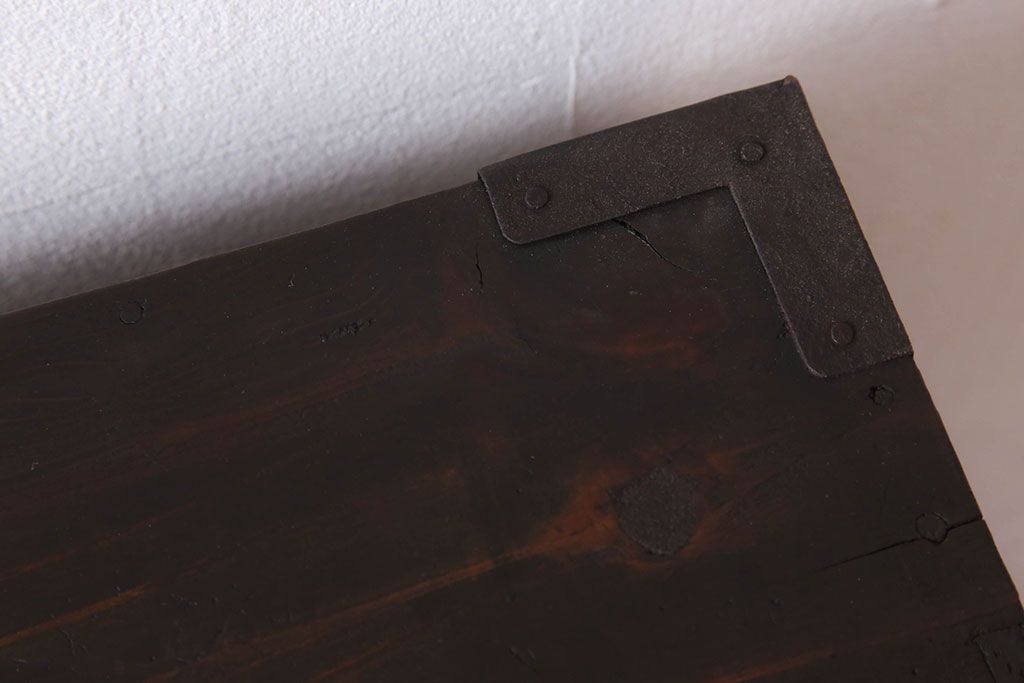 アンティーク家具　前面檜材　シンプルなアンティーク衣装箪笥(チェスト)(1)