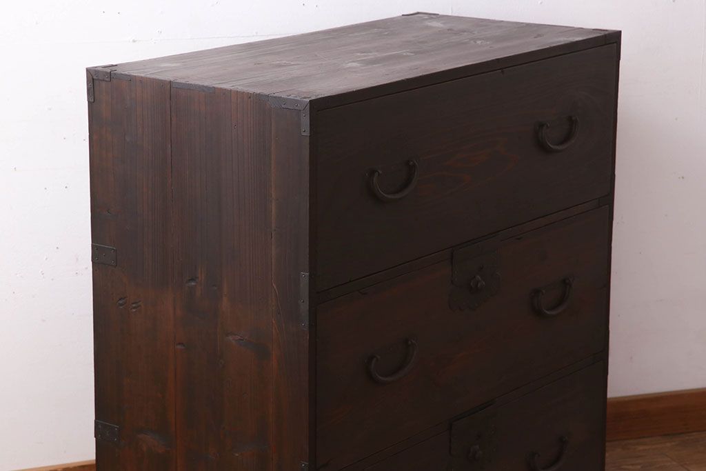 アンティーク家具　前面檜材　シンプルなアンティーク衣装箪笥(チェスト)(1)