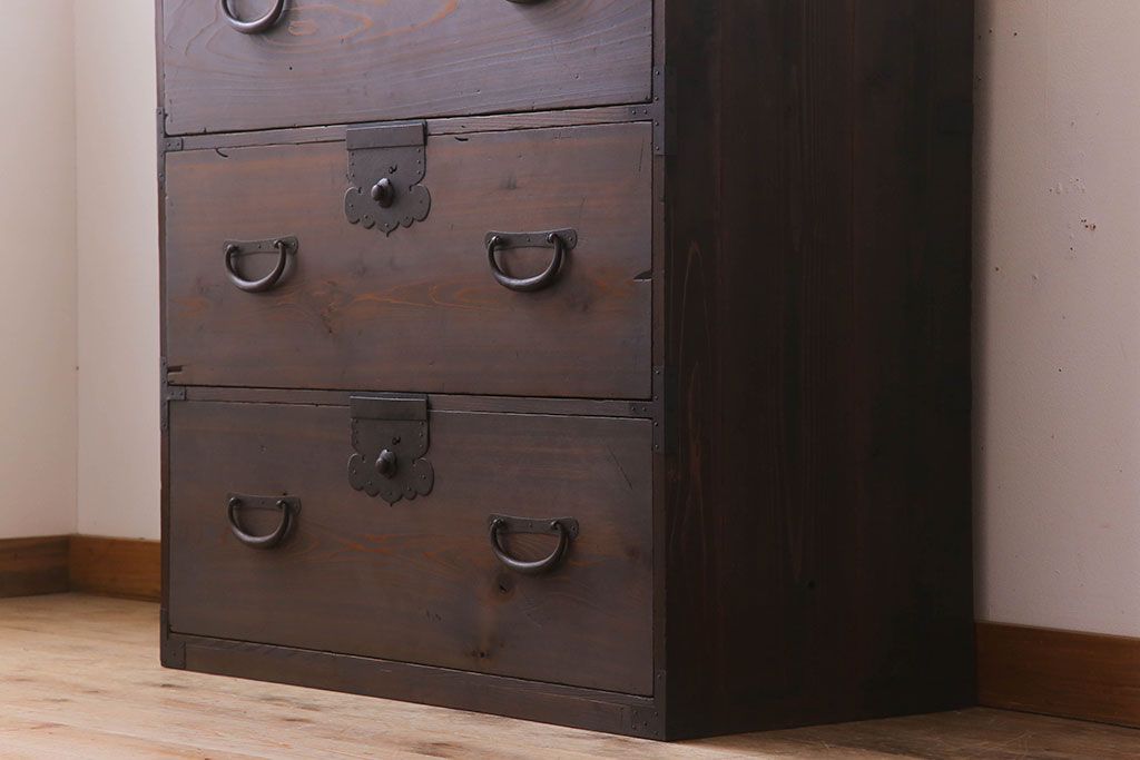 アンティーク家具　前面檜材　シンプルなアンティーク衣装箪笥(チェスト)(1)