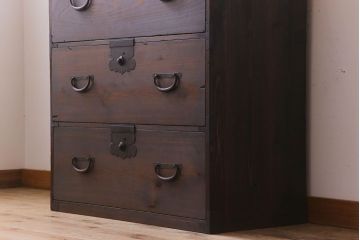 アンティーク家具　前面檜材　シンプルなアンティーク衣装箪笥(チェスト)(1)