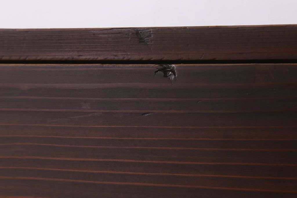 アンティーク家具　前面檜材　シンプルなアンティーク衣装箪笥(チェスト)(1)