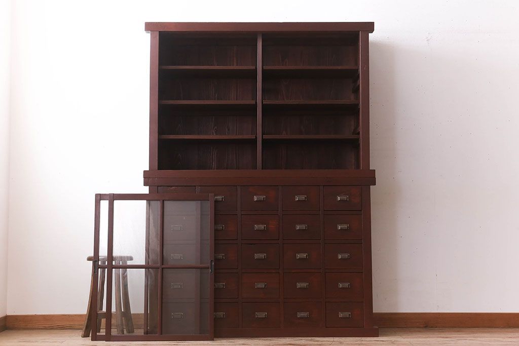 アンティーク家具　和製アンティーク　檜材製　古い木製の薬箪笥