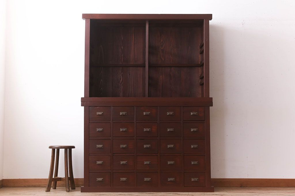 アンティーク家具　和製アンティーク　檜材製　古い木製の薬箪笥