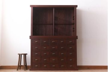 アンティーク家具　和製アンティーク　檜材製　古い木製の薬箪笥