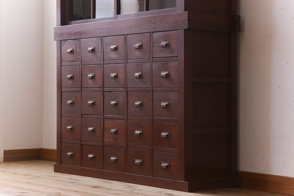 アンティーク家具　和製アンティーク　檜材製　古い木製の薬箪笥