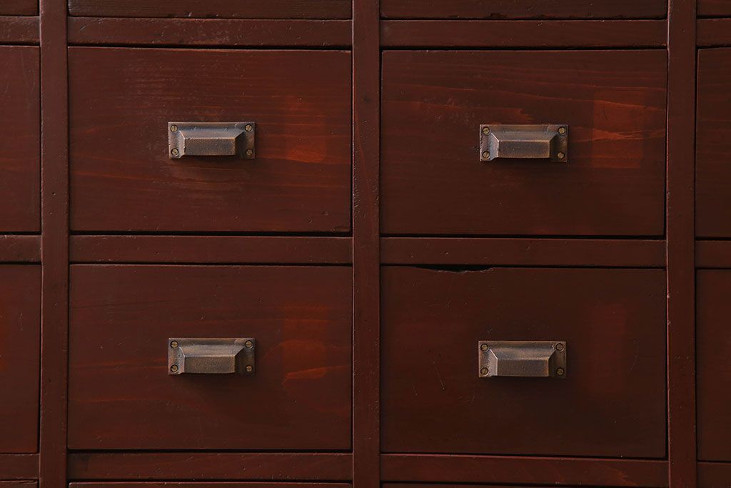 アンティーク家具　和製アンティーク　檜材製　古い木製の薬箪笥