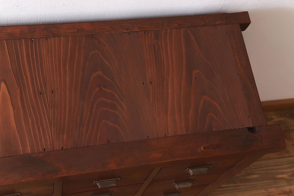 アンティーク家具　和製アンティーク　檜材製　古い木製の薬箪笥