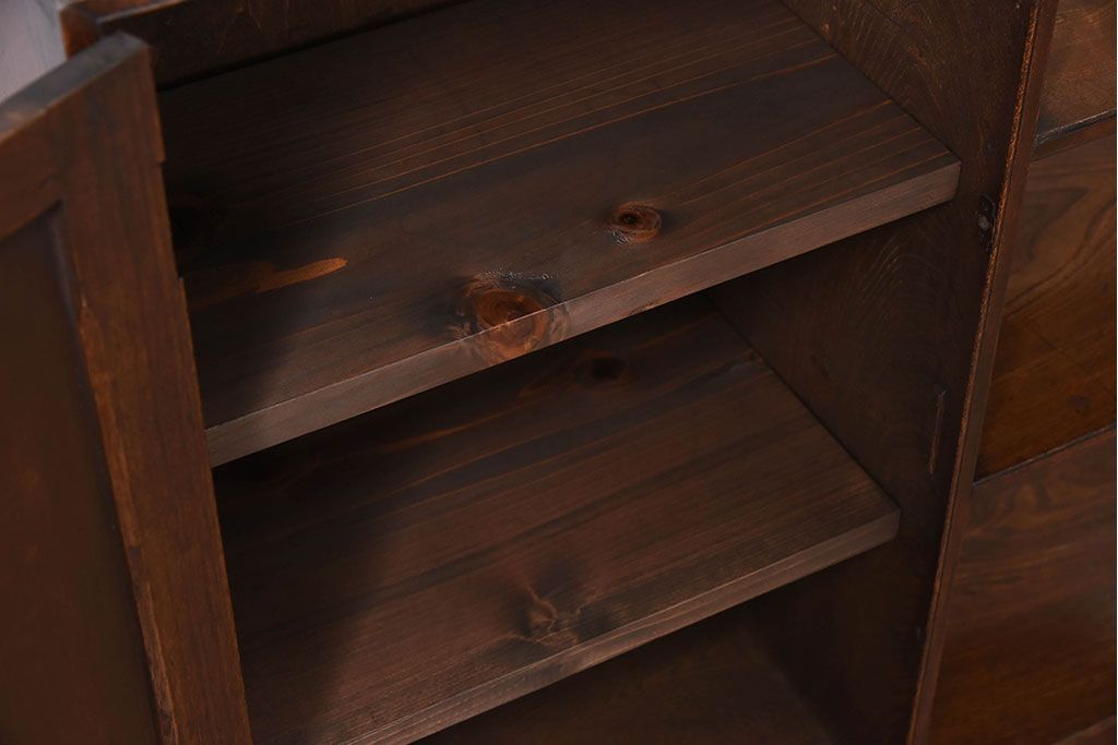 レトロ家具　昭和レトロ　飾り棚付き!アンティーク収納棚